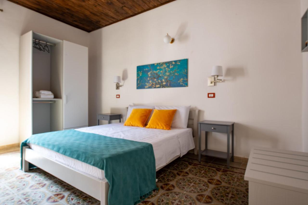 Don Pedro 53 Hotel Tresnuraghes Exterior photo